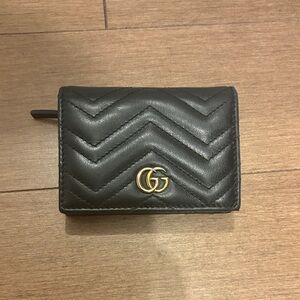 Black Gucci marmont zipped wallet